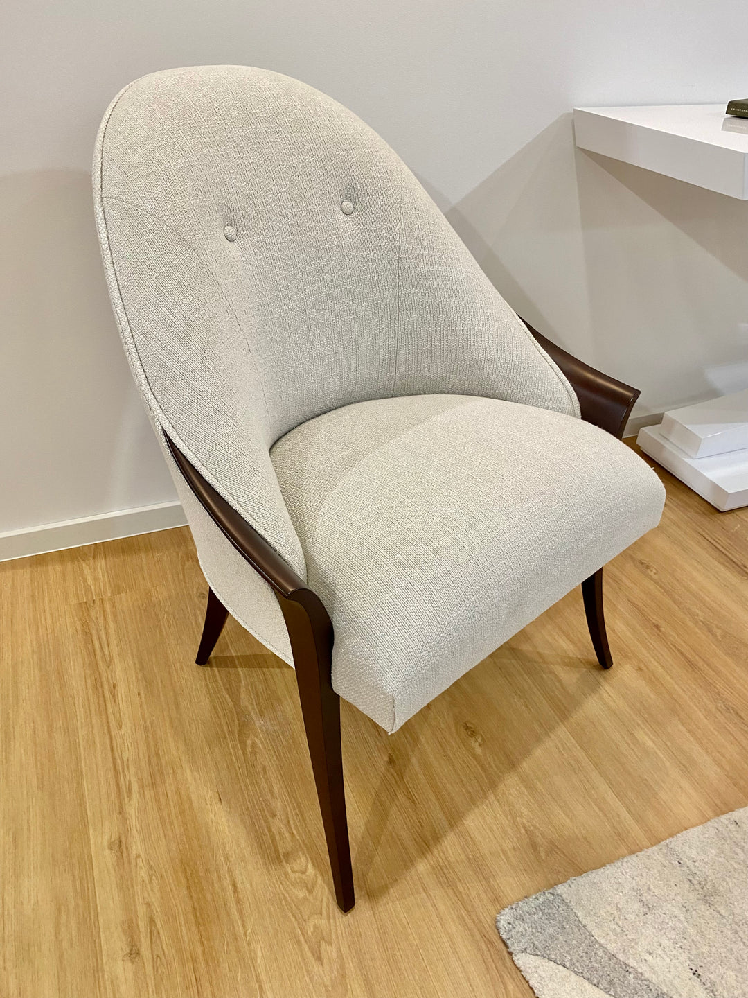 Christopher Guy eleganter Stuhl  30-0147  von Instylior