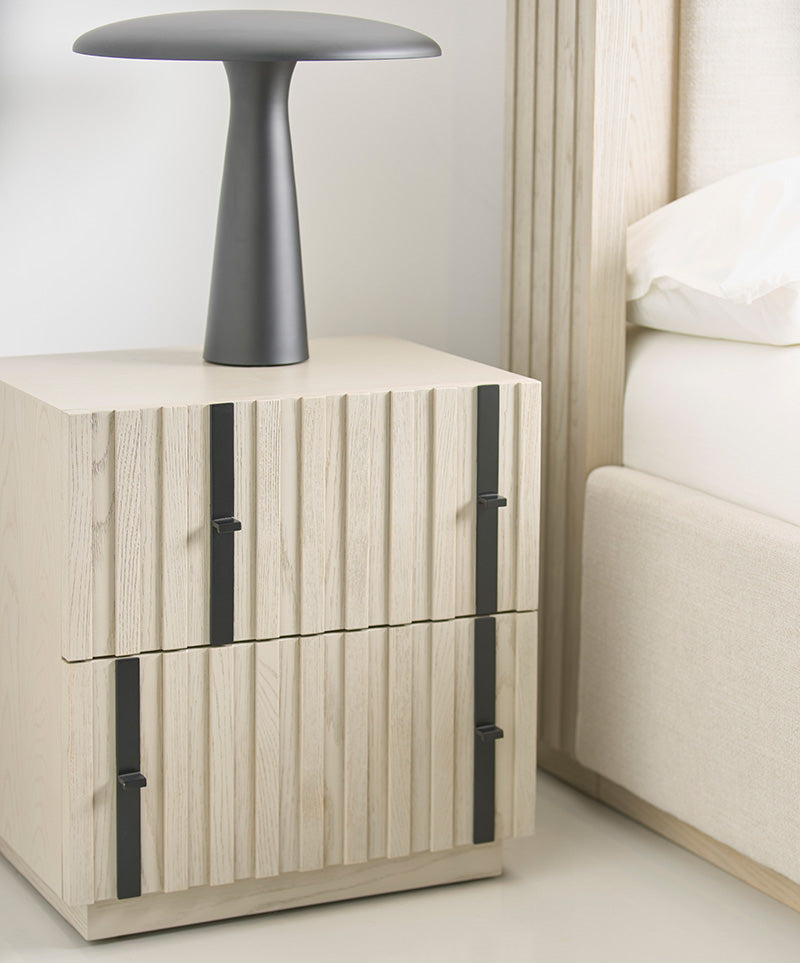 Kelly Hoppen by Caracole Nachttisch KHC-022-062 von Instylior
