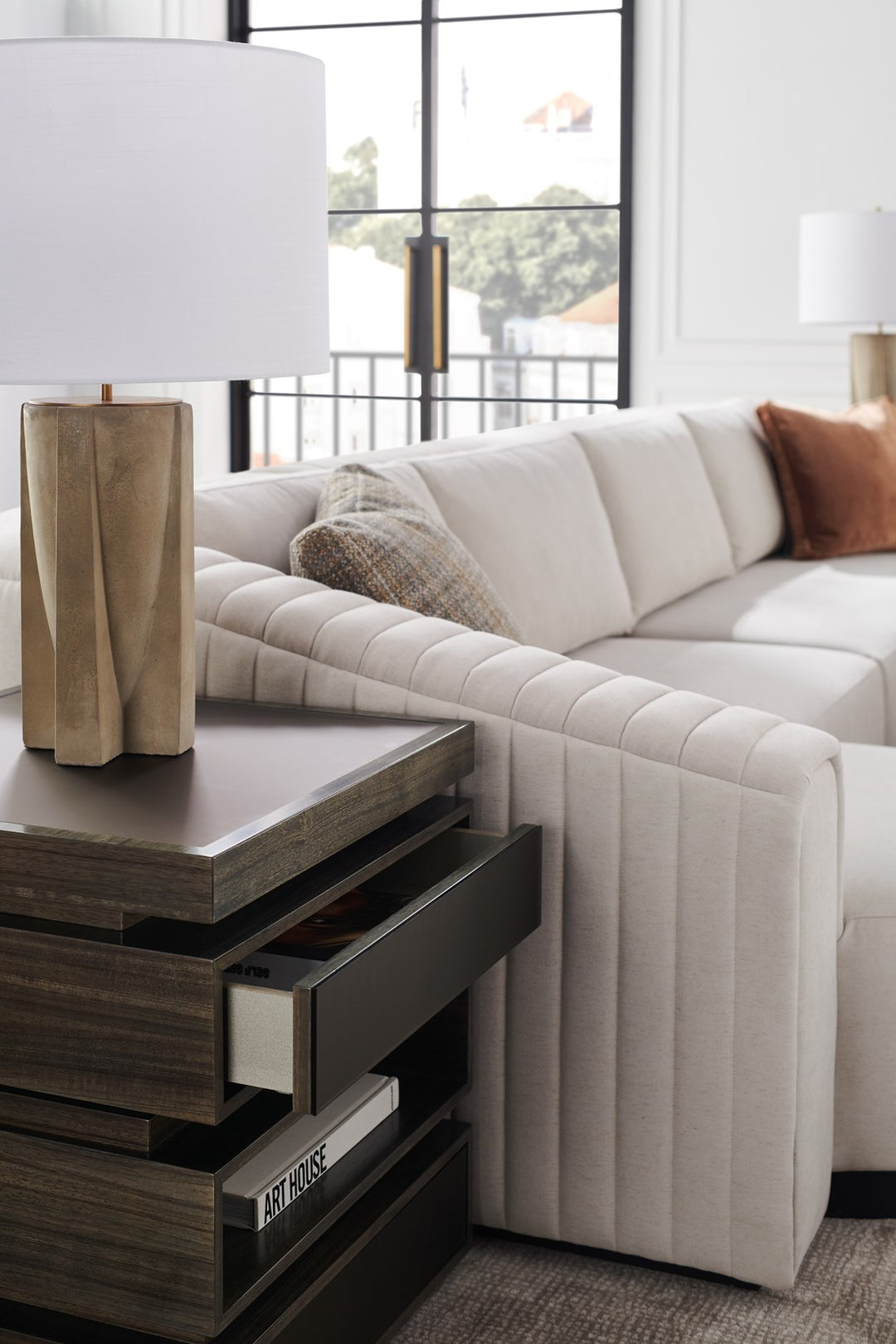 Caracole  La Moda Petite  Beistelltisch  M131-424-411 von instylior