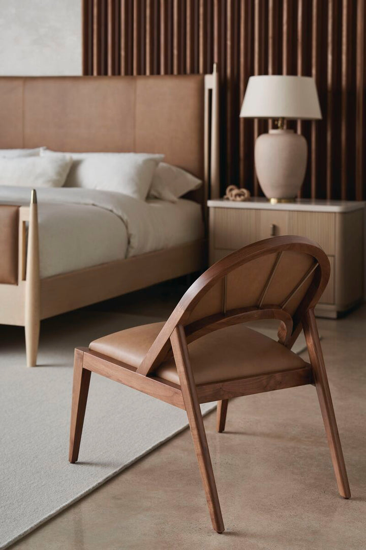 Caracole bed queen size M143-022-101 from Instylior