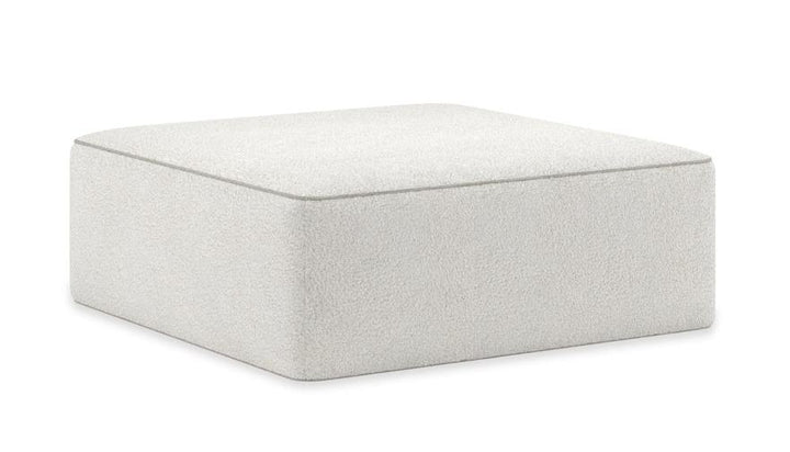 Caracole  Marbella Ottoman  M150-023-041-B von instylior