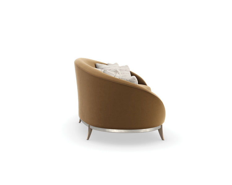 Caracole Main Event Sofa   SGU-021-011-A von Instylior