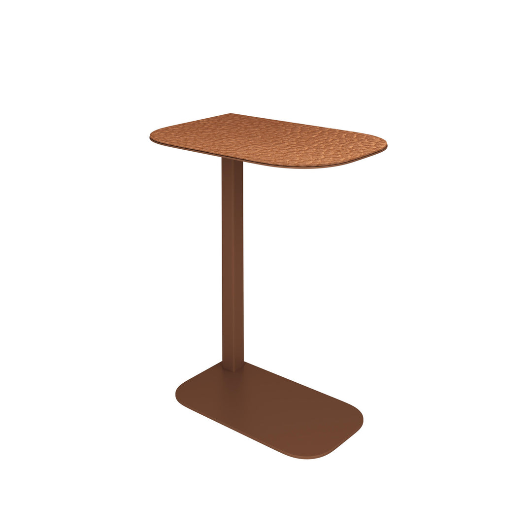 Dôme Deco DHURI Beistelltisch in Ocker – moderner Design-Beistelltisch
