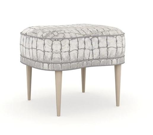 Caracole Multiple Choice Hocker   UPH-020-051-A von Instylior