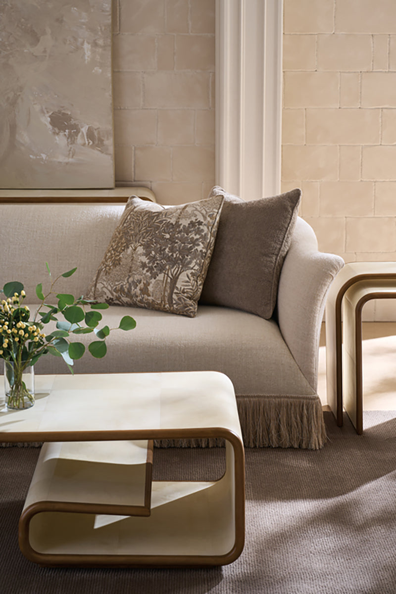 Caracole  Savoy Sofa  UPH-023-011-A von instylior
