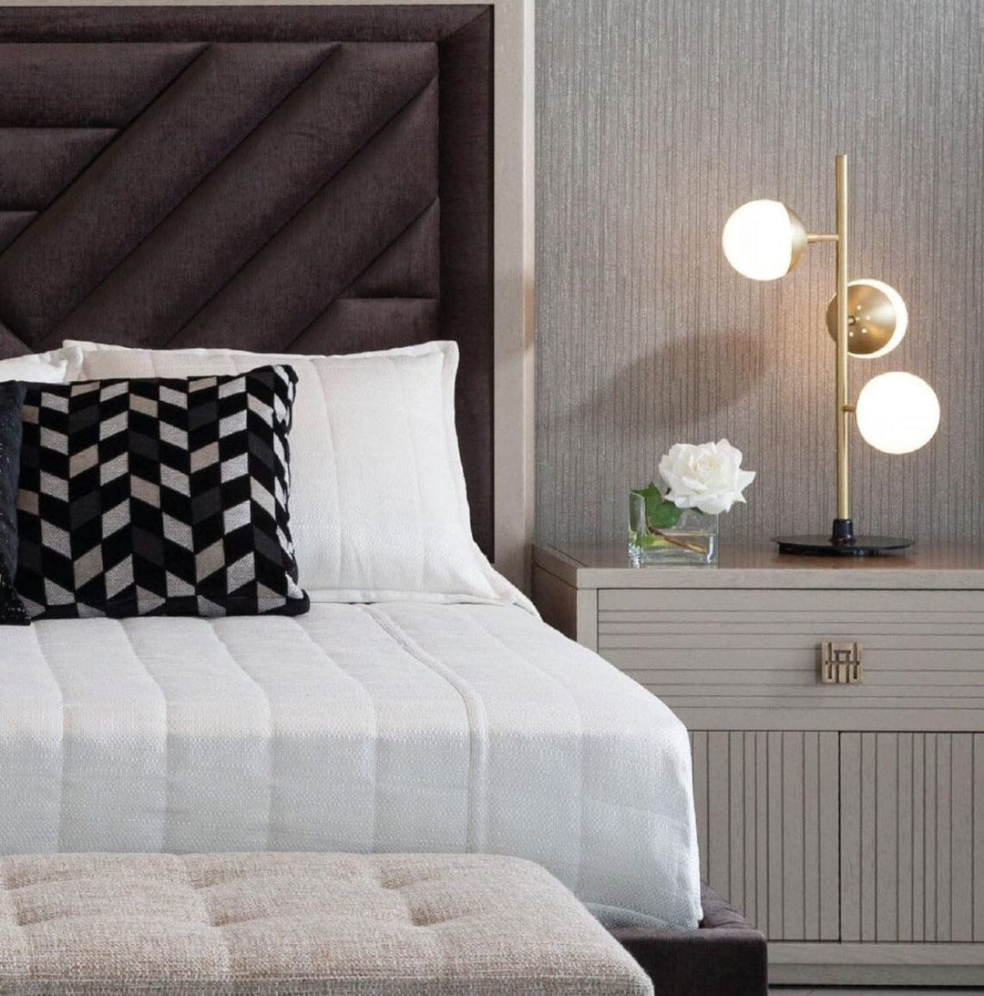 Adriana Hoyos Nachttisch RM28-100 von instylior Nachttische Adriana Hoyos 