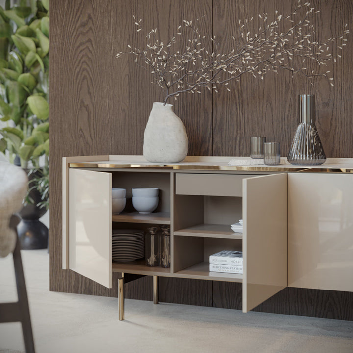 Evanyrouse Colline 4 Türen Sideboard – Lifestyleansicht 4