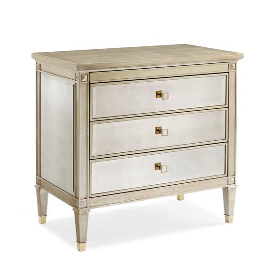 Caracole  A Classic Beauty  Nachttisch  CLA-016-064 von instylior
