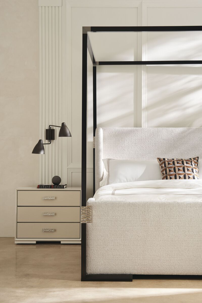 Caracole Shelter Me frame for queen size bed canopy CLA-423-105C from Instylior