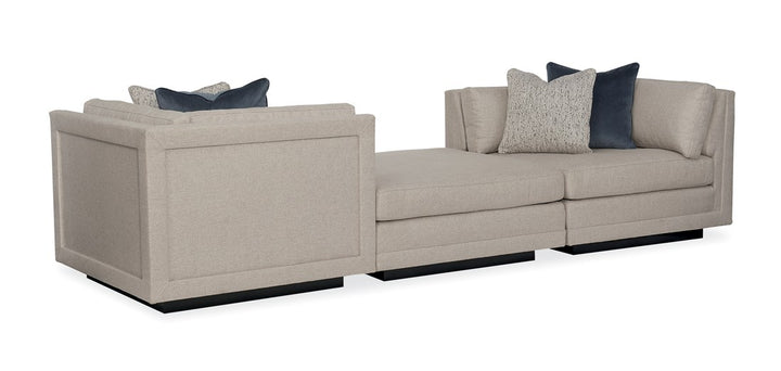 Caracole  Fusion Ottoman  M050-017-041-A von instylior