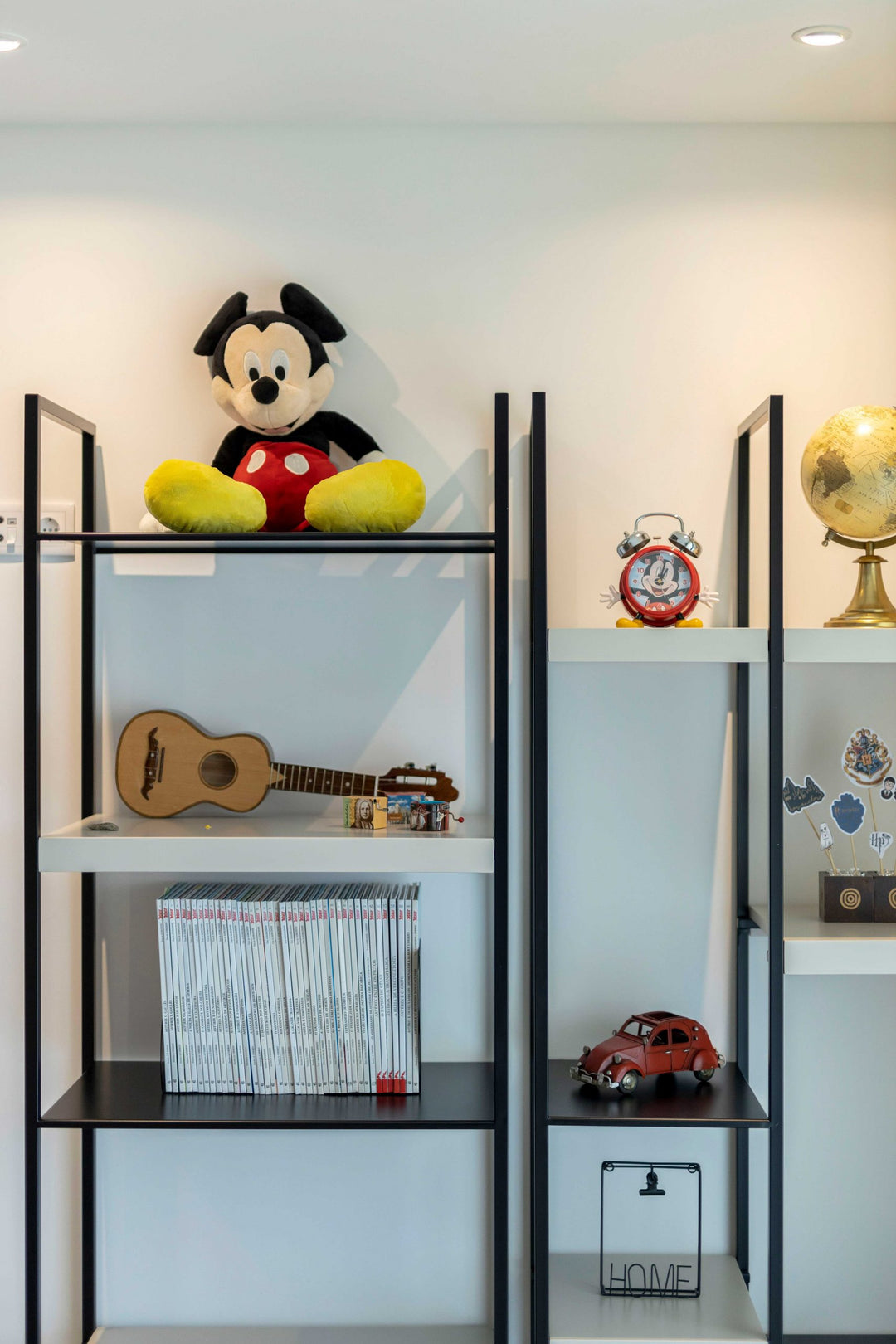 Stylish Club Slender Bücherregal Ambienteansicht 8