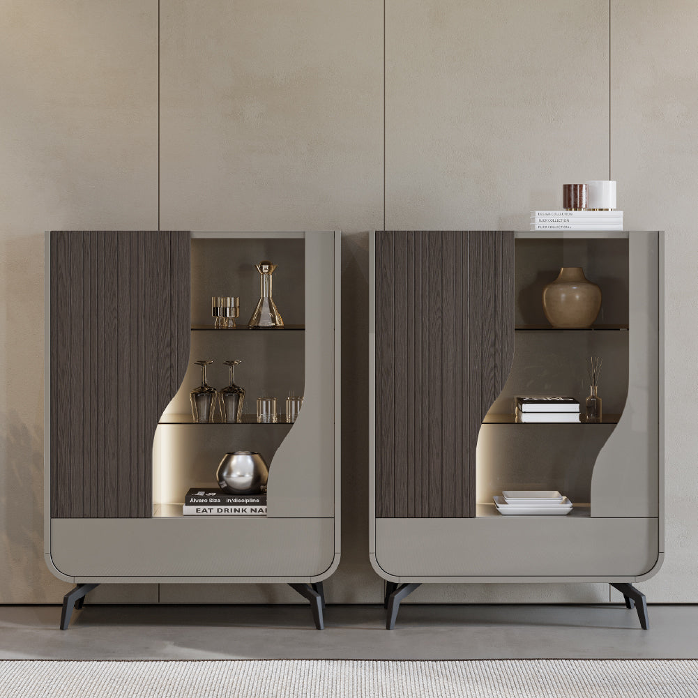 Evanyrouse Linard Vitrine mit Füßen – Lifestyleansicht 3