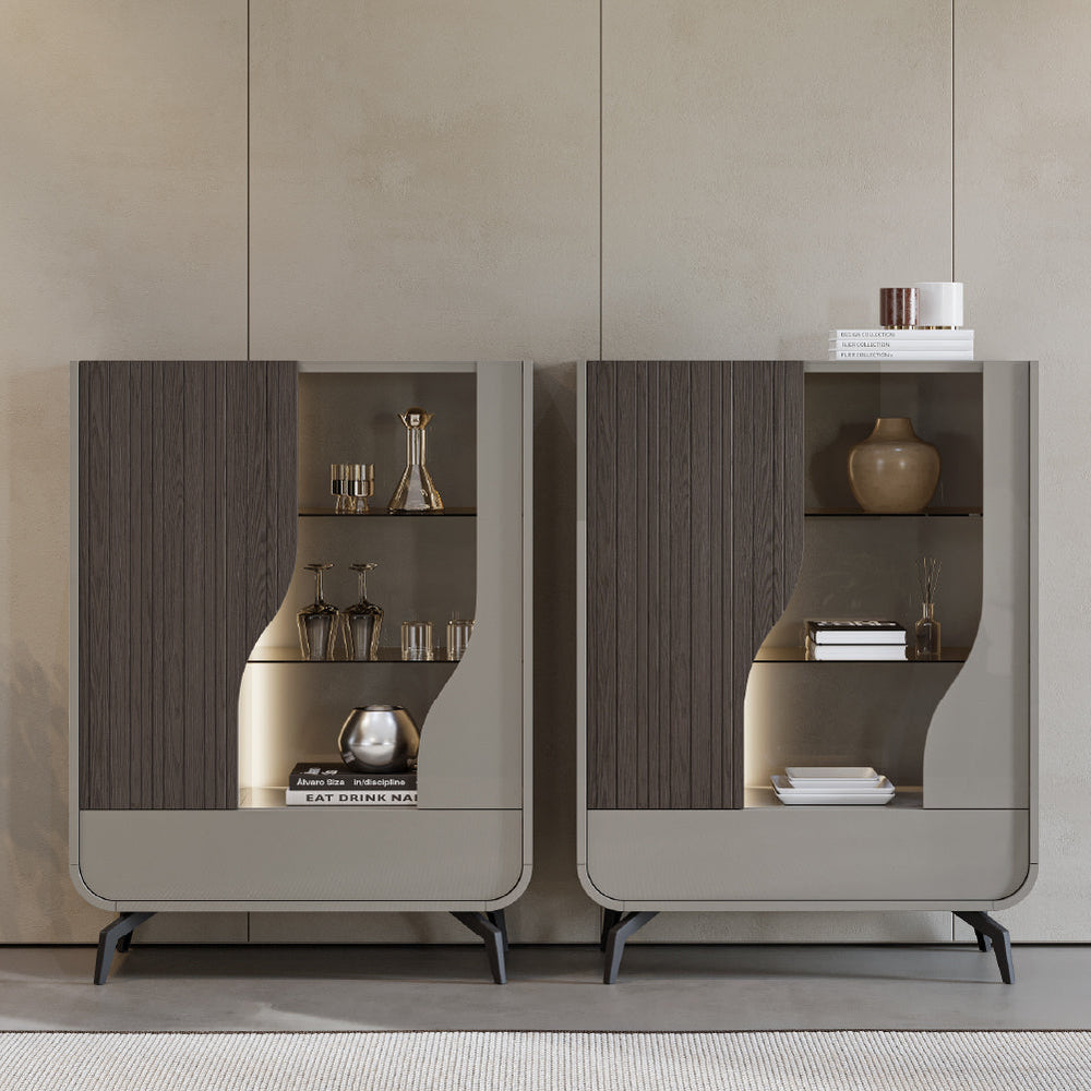 Evanyrouse Linard Vitrine mit Sockel – Lifestyleansicht 2